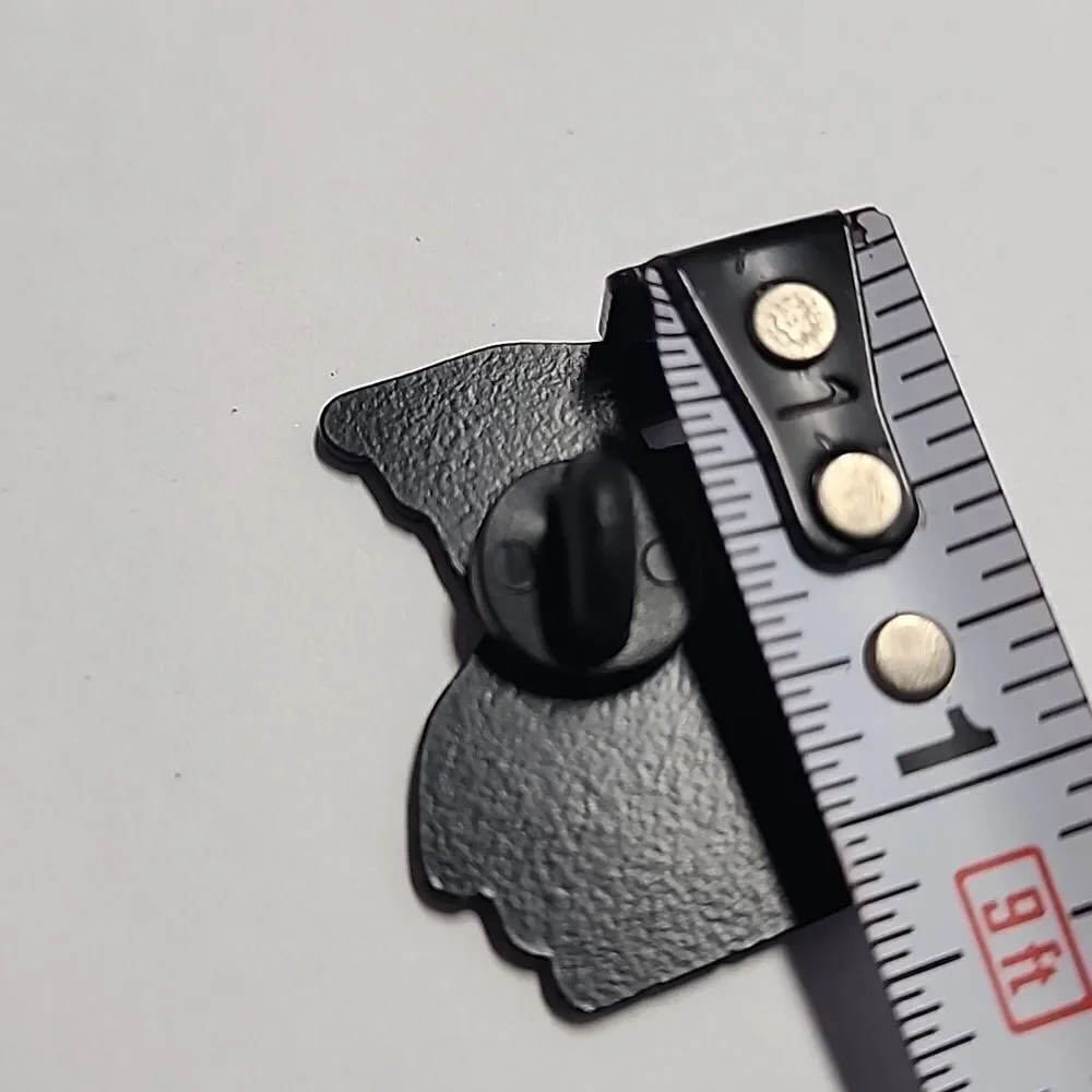 Black and White Graduation Skull Pin